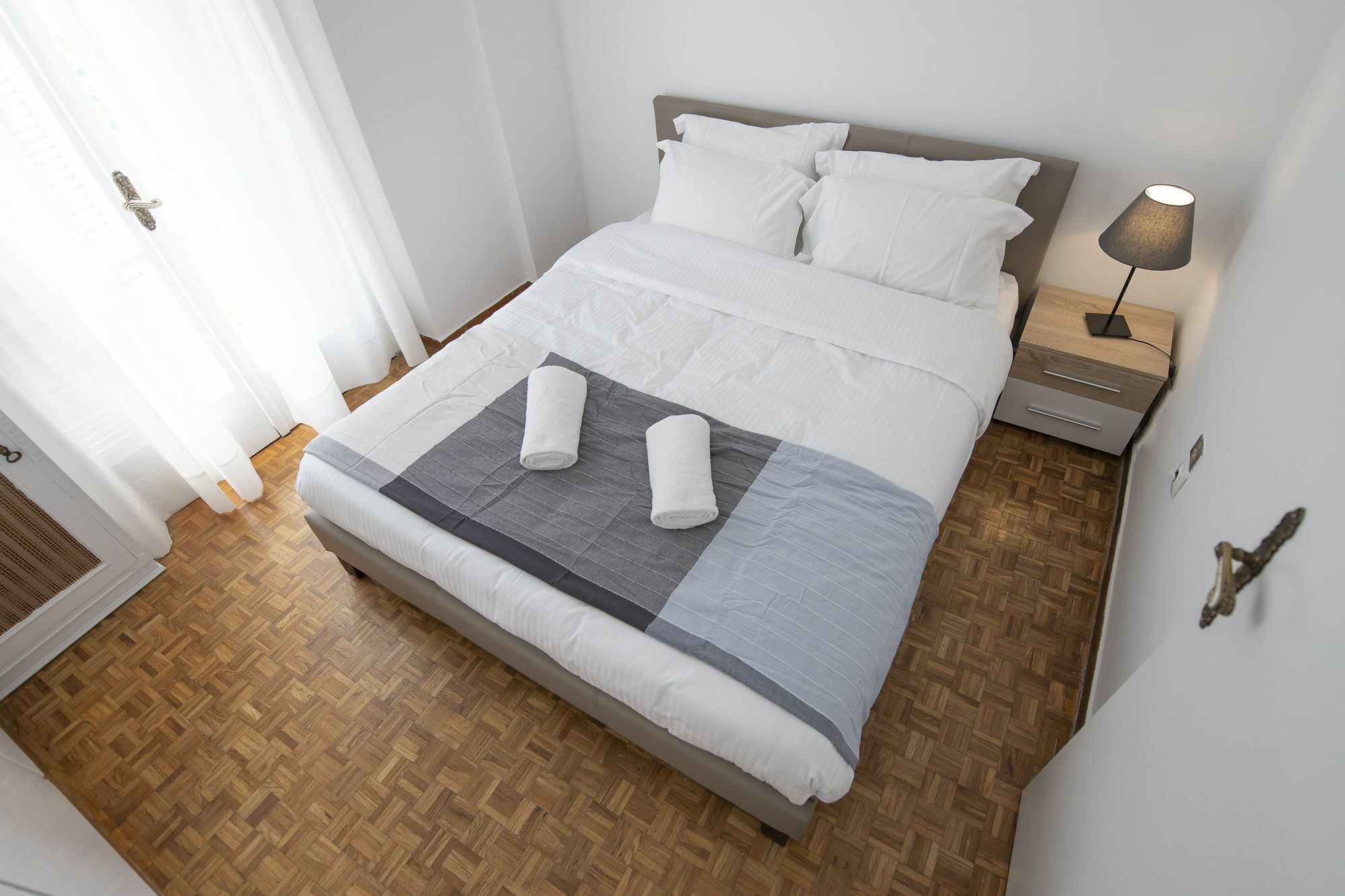 Petralona Cosy Penthouse Apartment Athena Bagian luar foto
